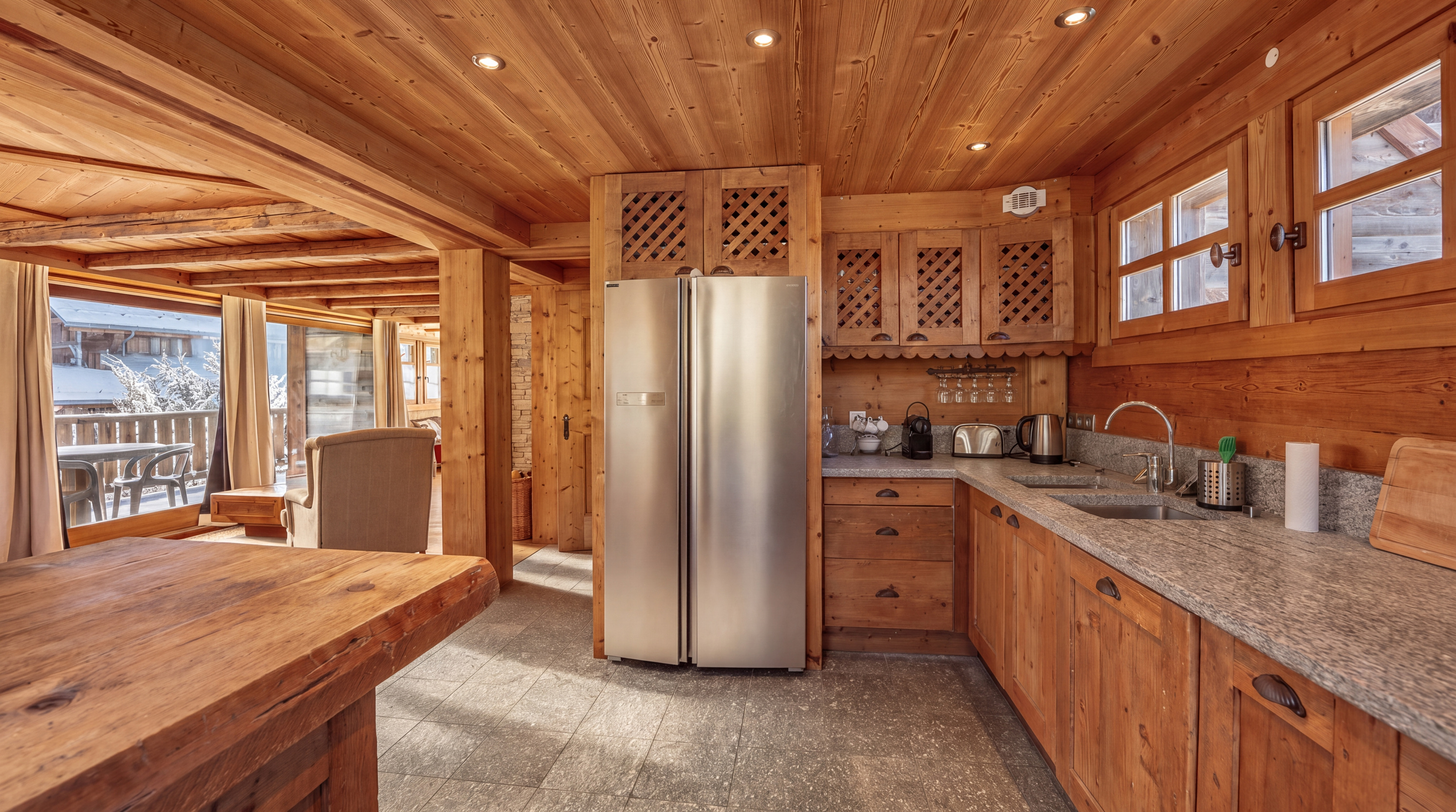 Second kitchen with American refrigerator